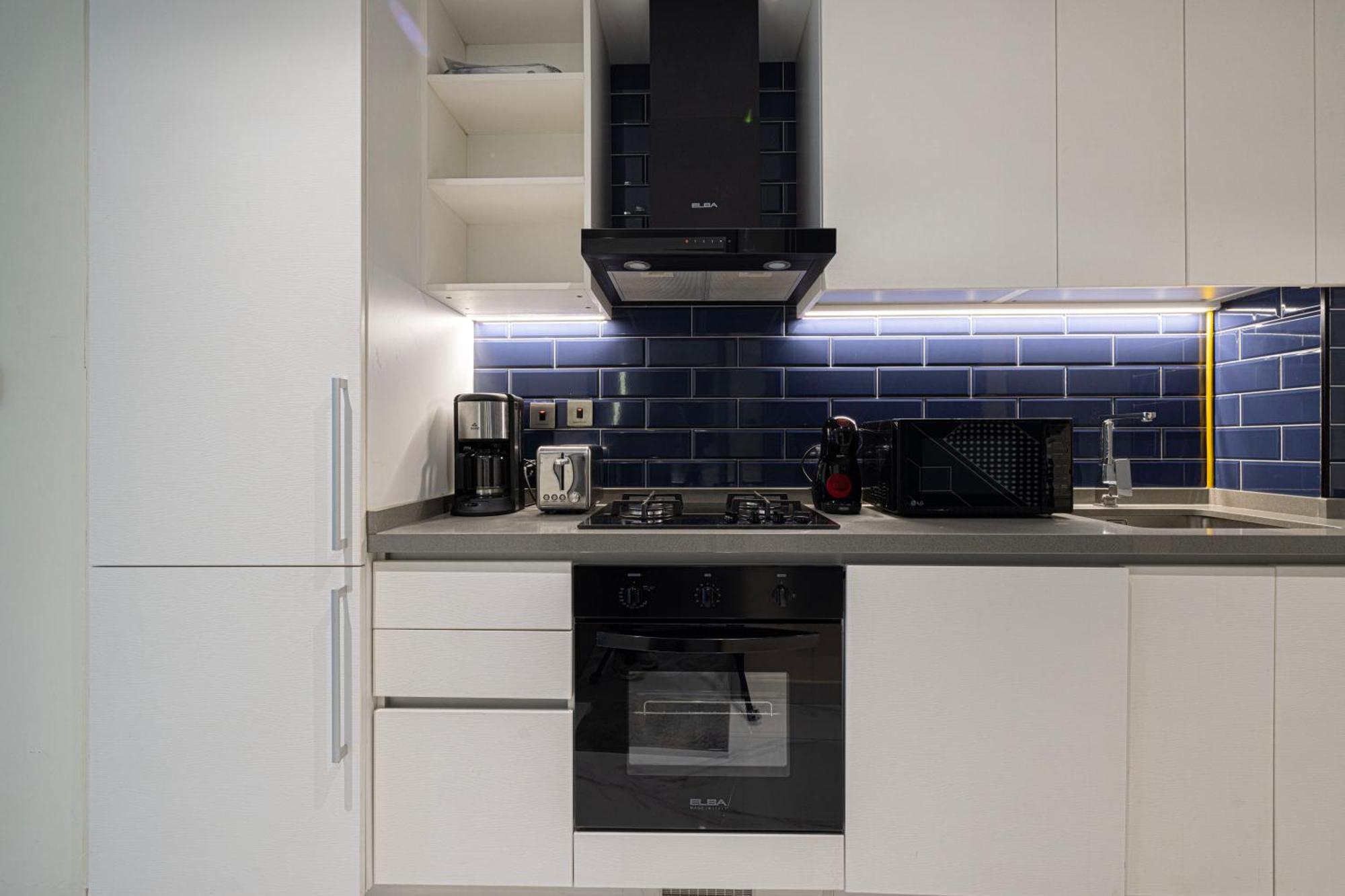 Luxury Near Mall Few Mints Walk Apartment Dubai