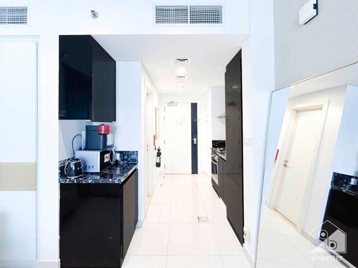 Apartment Luxury In Business Bay With Canal View Dubai