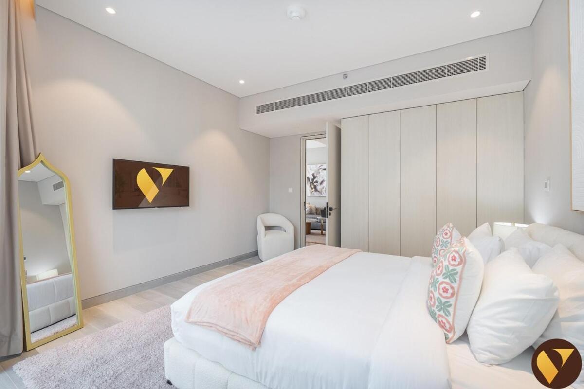 Apartment Vogue Condor Star Marina - Fully Renovated, Brand-new One Bedroom With Balcony And Infinity Pool Access Dubai
