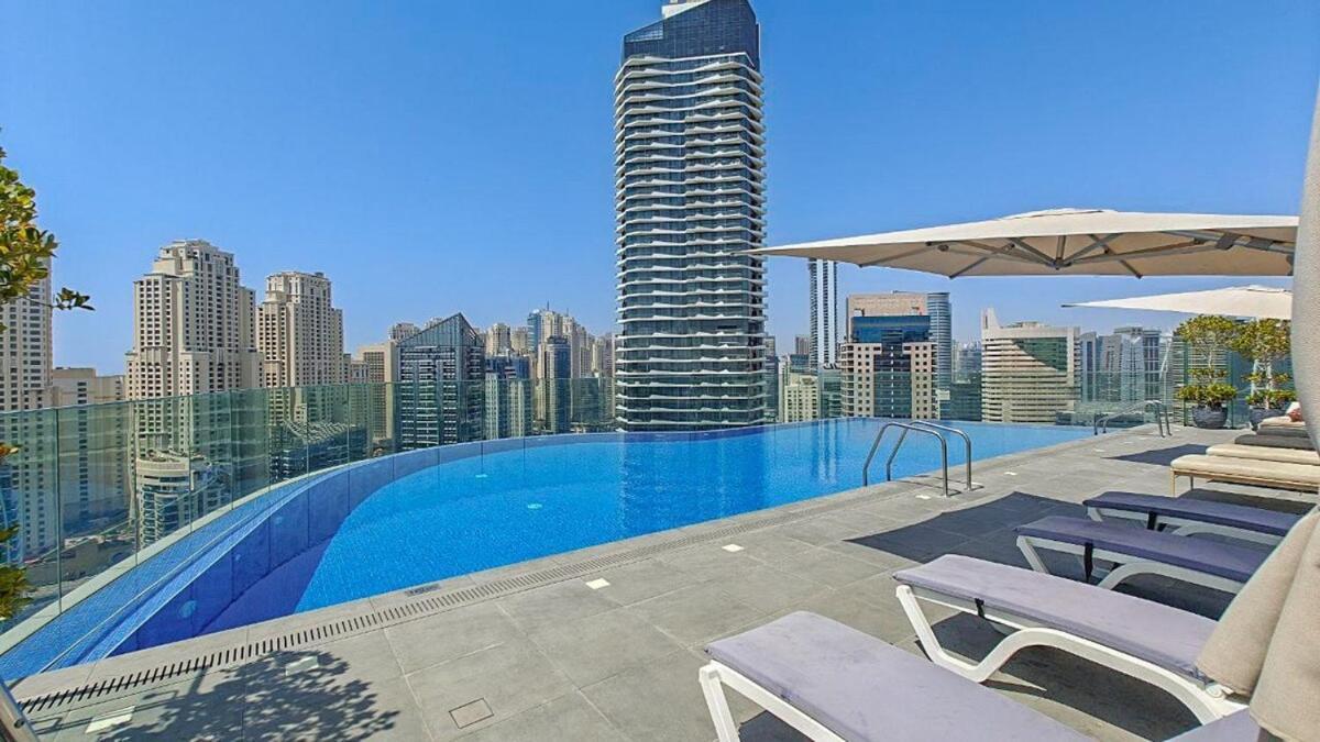 Vogue Condor Star Marina - Fully Renovated, Brand-new One Bedroom With Balcony And Infinity Pool Access