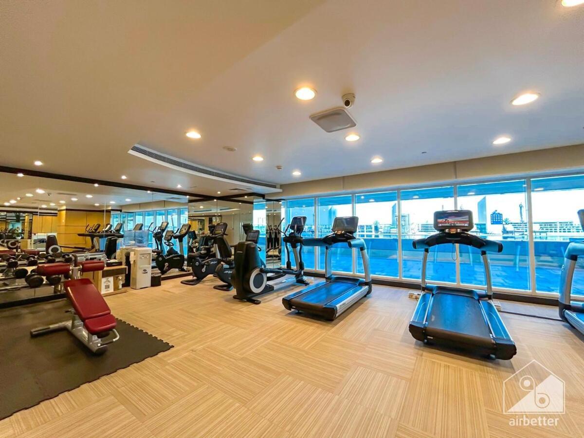 Luxury In Business Bay With Canal View Apartment *
