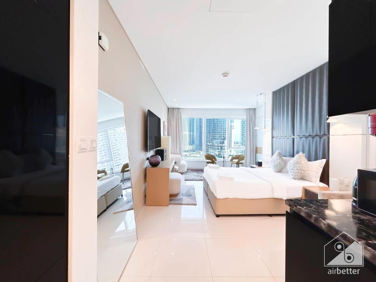 Luxury In Business Bay With Canal View
