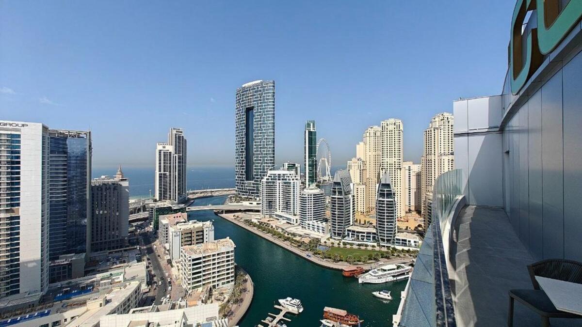 Vogue Condor Star Marina - Fully Renovated, Brand-new One Bedroom With Balcony And Infinity Pool Access Apartment Dubai