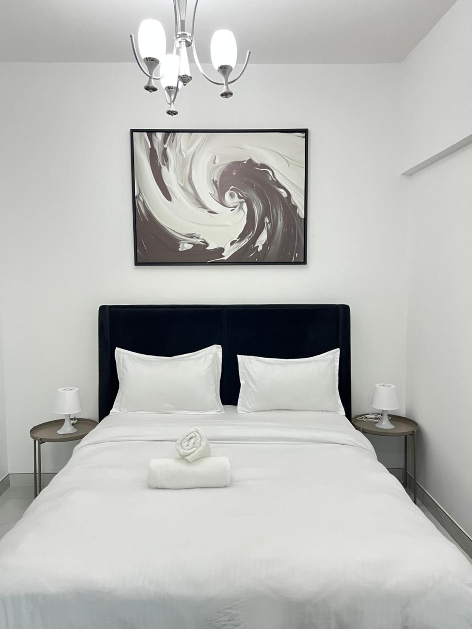 Apartment Luxury 1br With Balcony - Pool *