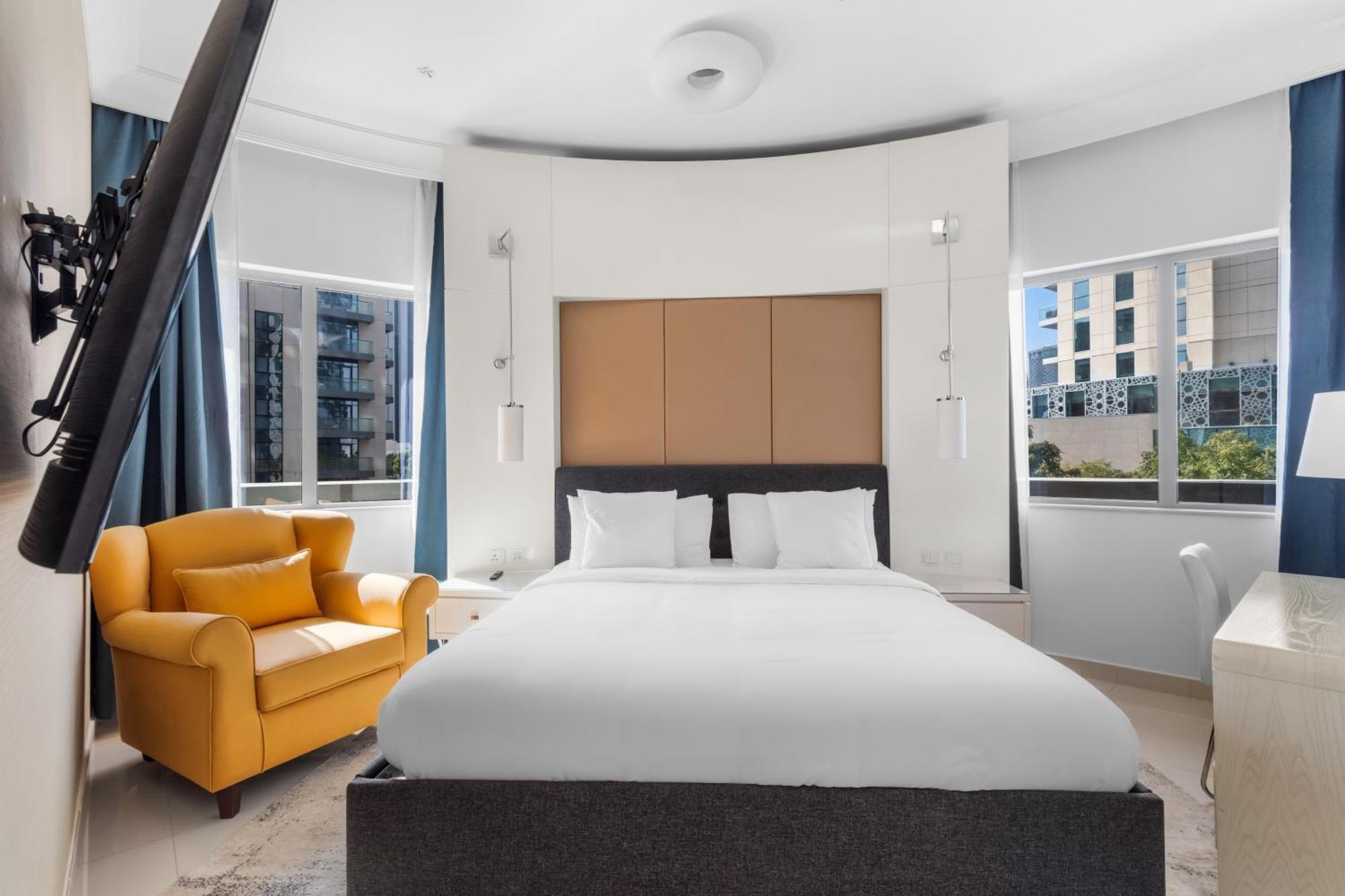 Burj Khalifa View 1br With Parking Dubai