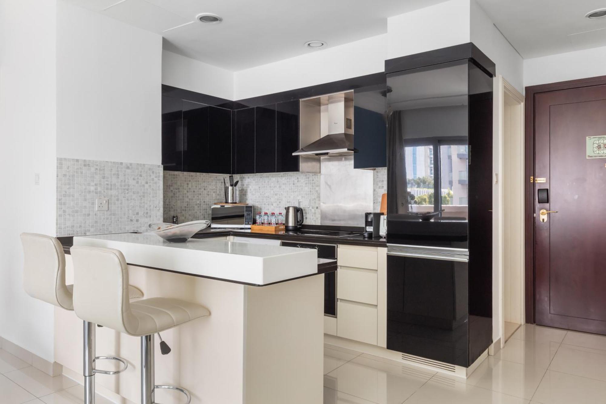 Burj Khalifa View 1br With Parking Daire