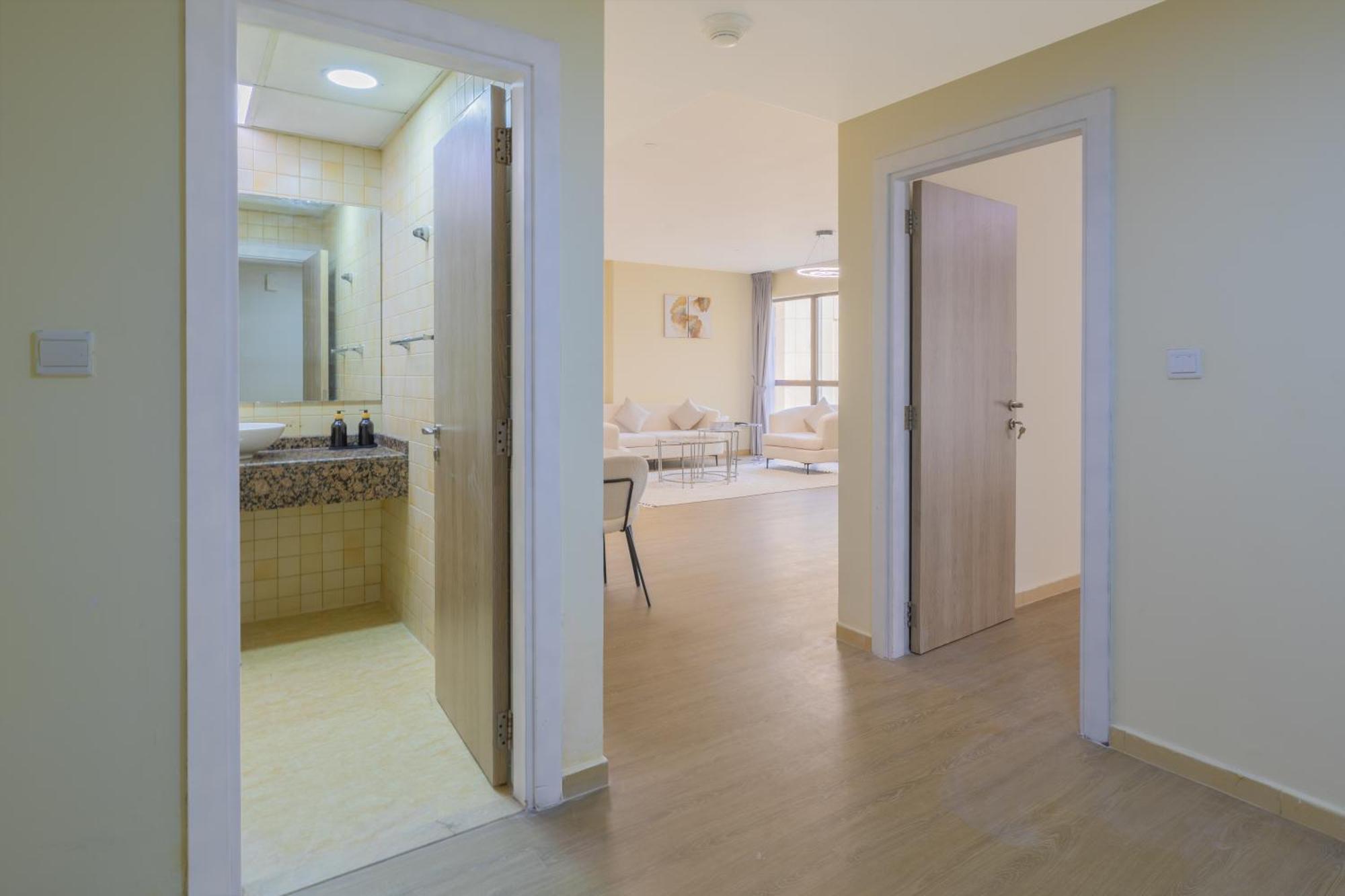 Apartment 1br At Jumeirah Residences - Walking Distance To