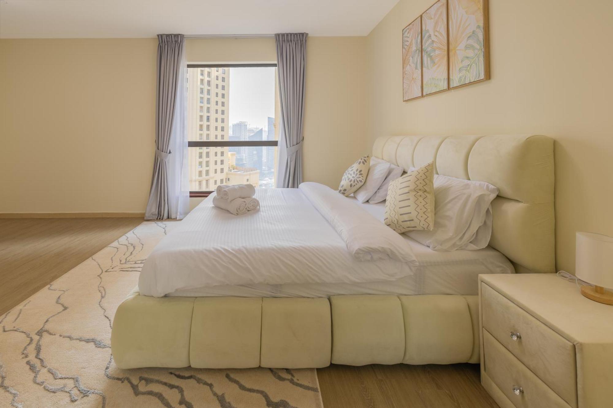 1br At Jumeirah Residences - Walking Distance To *