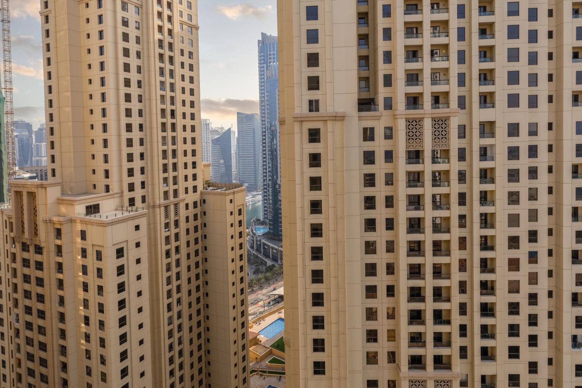 1br At Jumeirah Residences - Walking Distance To Apartment *
