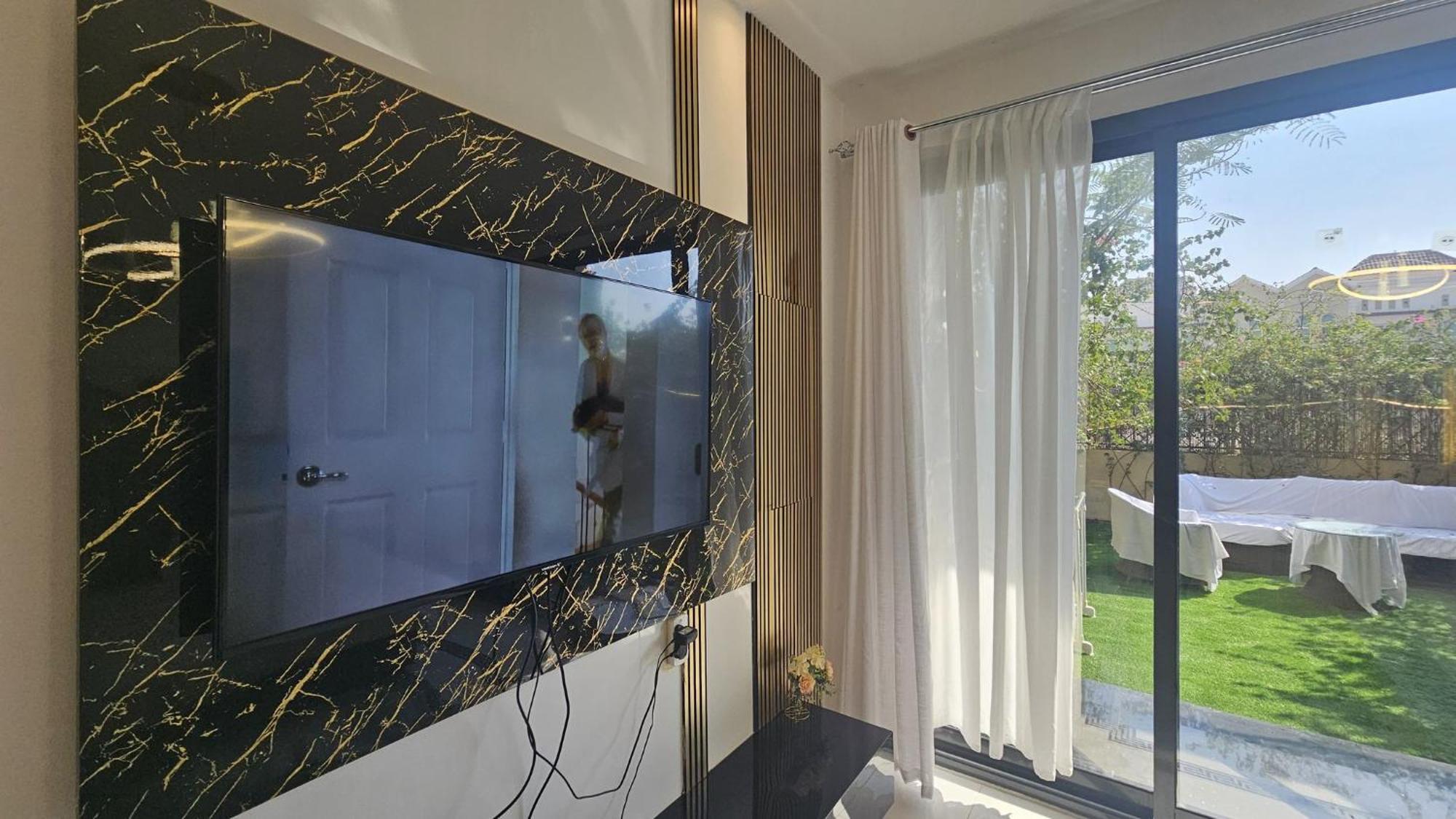 Spacious 3bhk Townhouse In Dubai