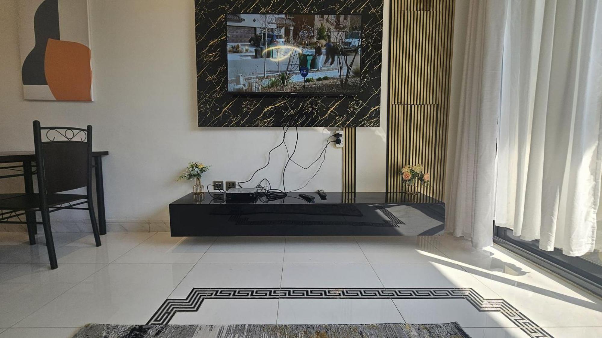 Spacious 3bhk Townhouse In Dubai