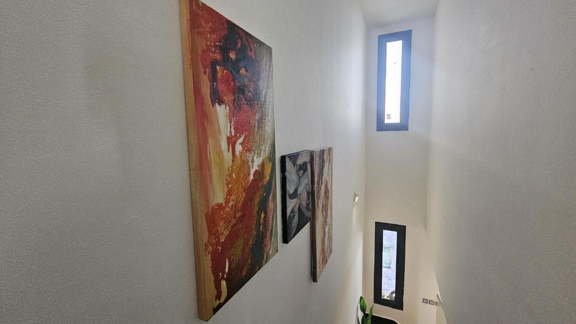 Spacious 3bhk Townhouse In