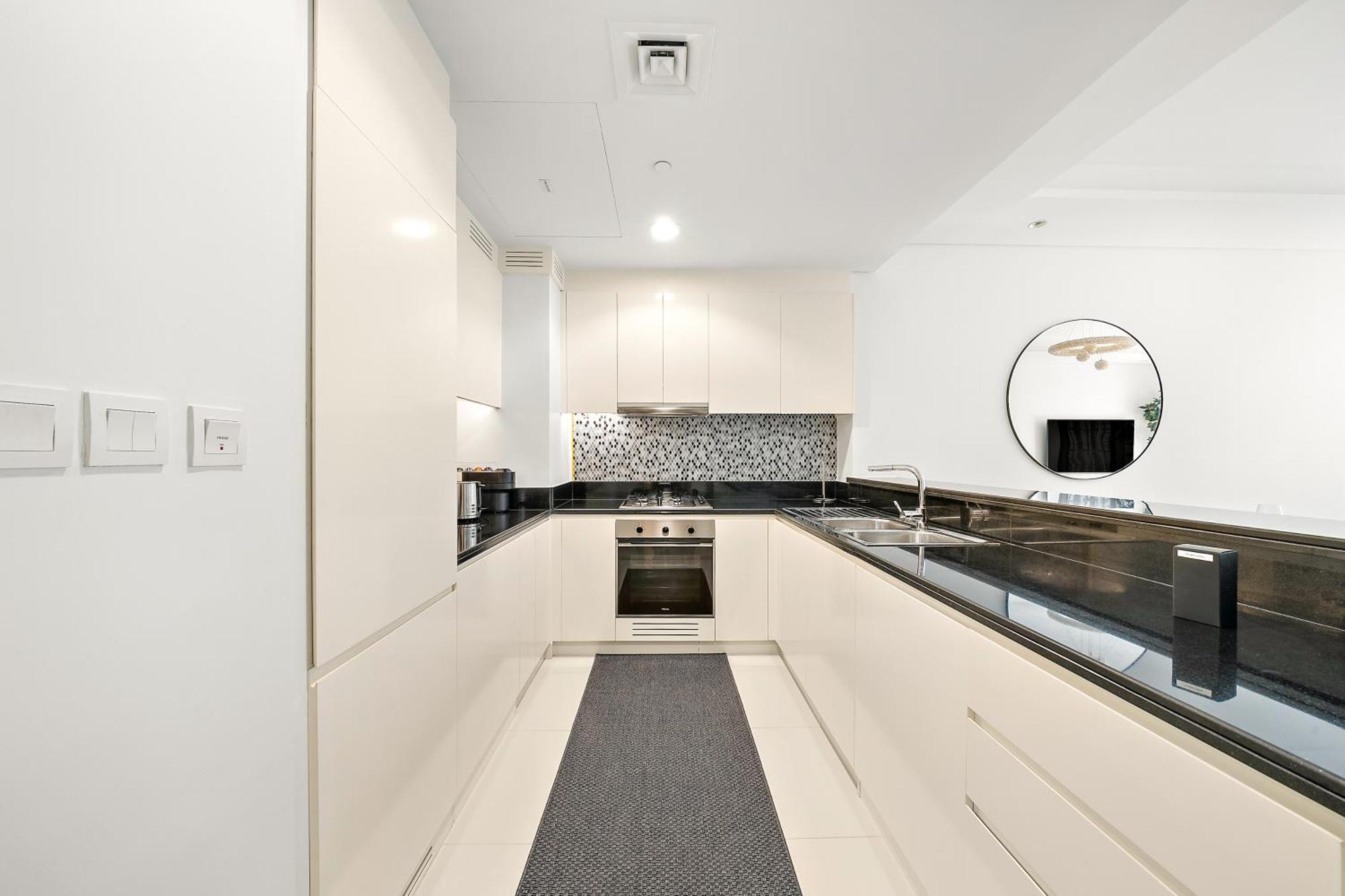Stylish 2br In 5 Star With Burj Khalifa Views Apartment *