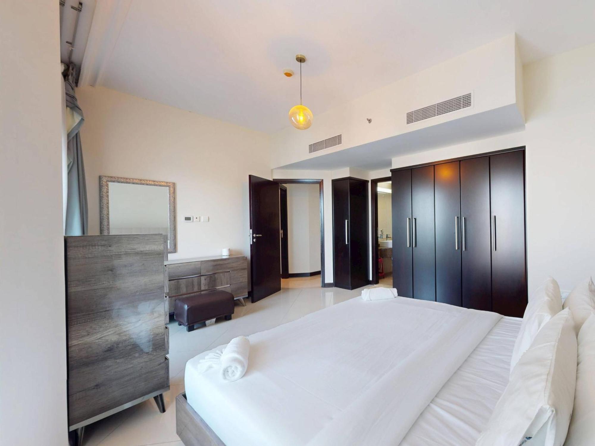 Spacious Duplex 4br With Maids