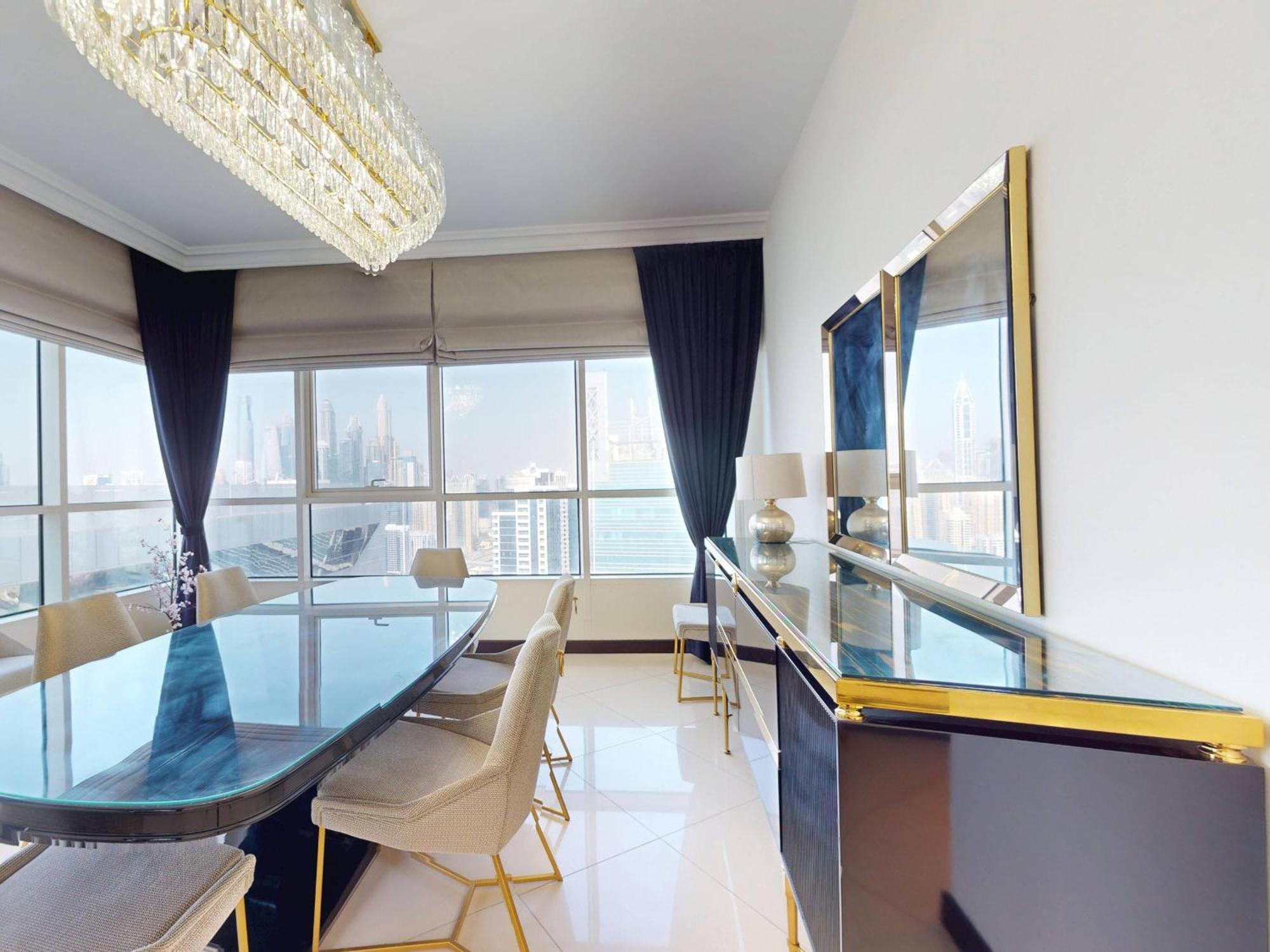 Spacious Duplex 4br With Maids Apartment