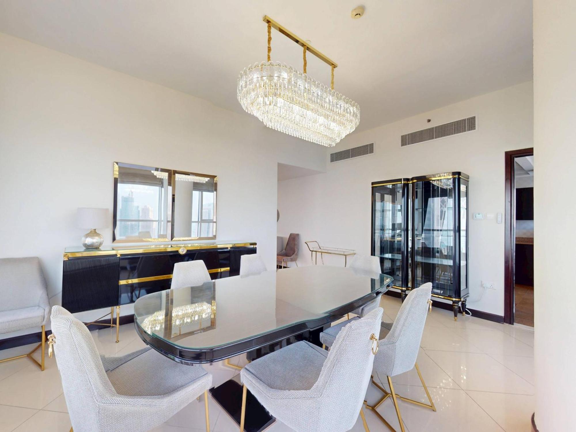 Spacious Duplex 4br With Maids