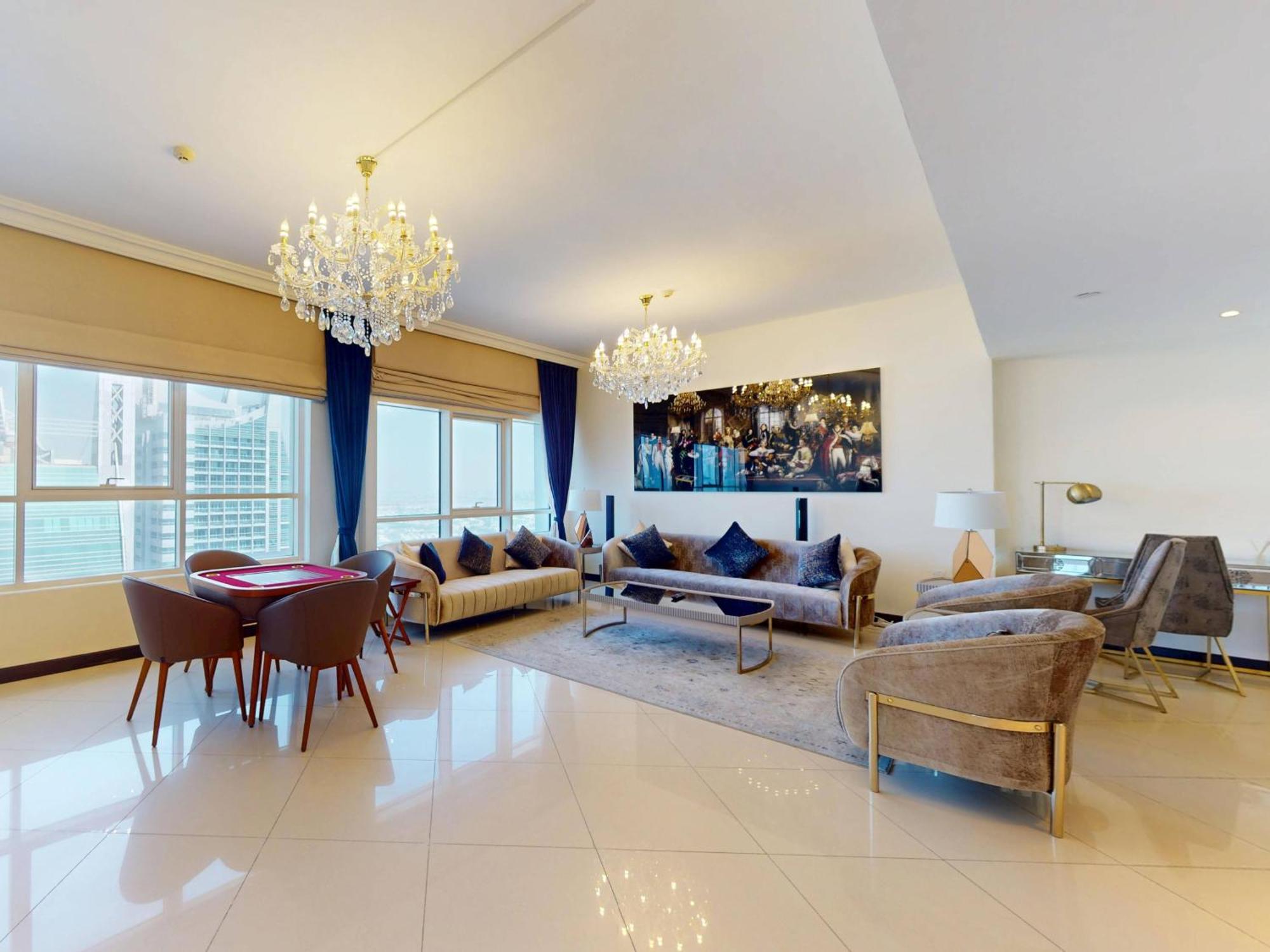 Apartment Spacious Duplex 4br With Maids Dubai