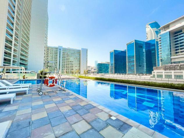 1br Furnished In Business Bay - High Floor Canal Views - 10 Mins Walk From Business Bay Apartment *