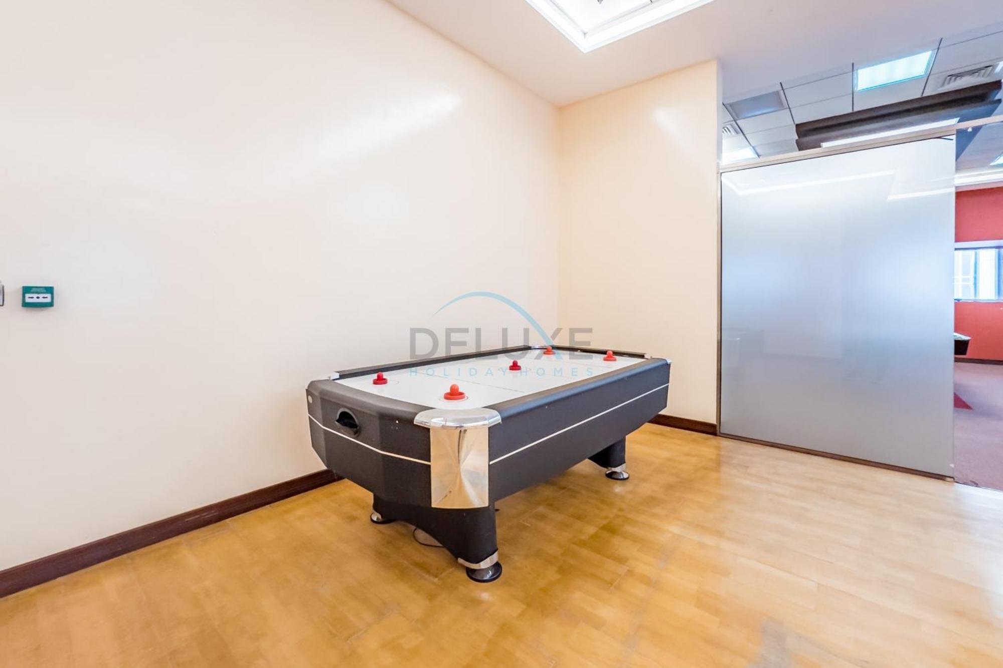 Apartment Revamped 1br Unit With Partial Sea & Palm Jumeirah Views Close To , Elite Residence, Marina By Deluxe Homes Dubai
