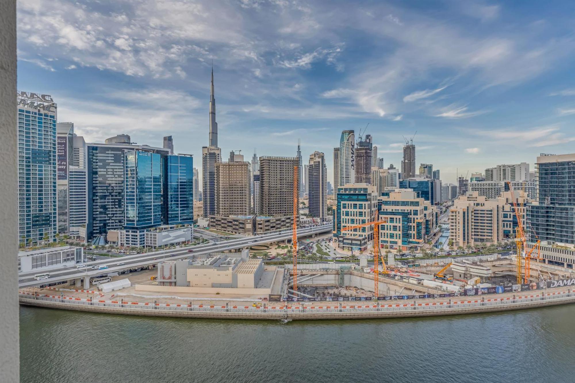 1Bdr Apartment With Burj Khalifa View-Mayfair Tower In Business Bay Apartment