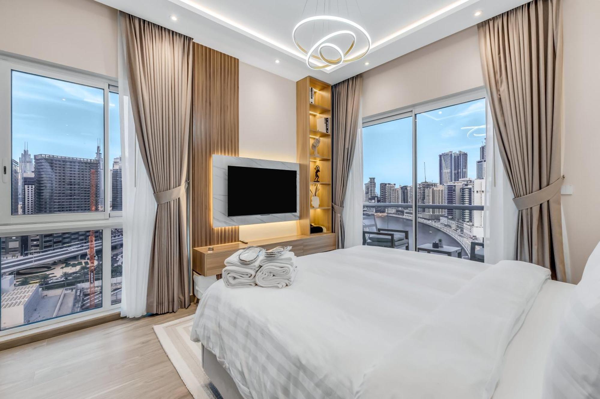Apartment 1Bdr Apartment With Burj Khalifa View-Mayfair Tower In Business Bay *