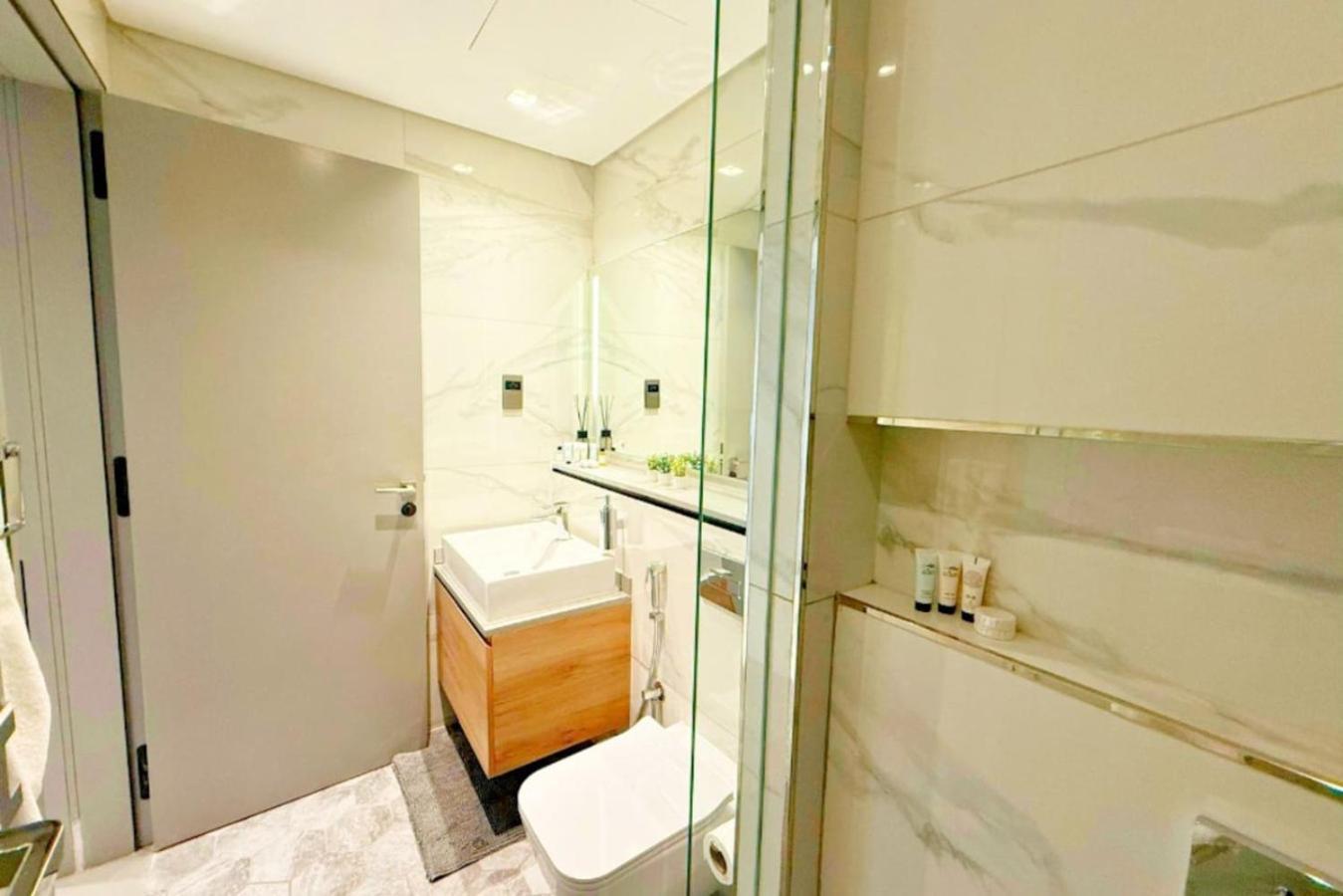 Apartment Chic At Mag 318 Business Bay By Vibel Dubai