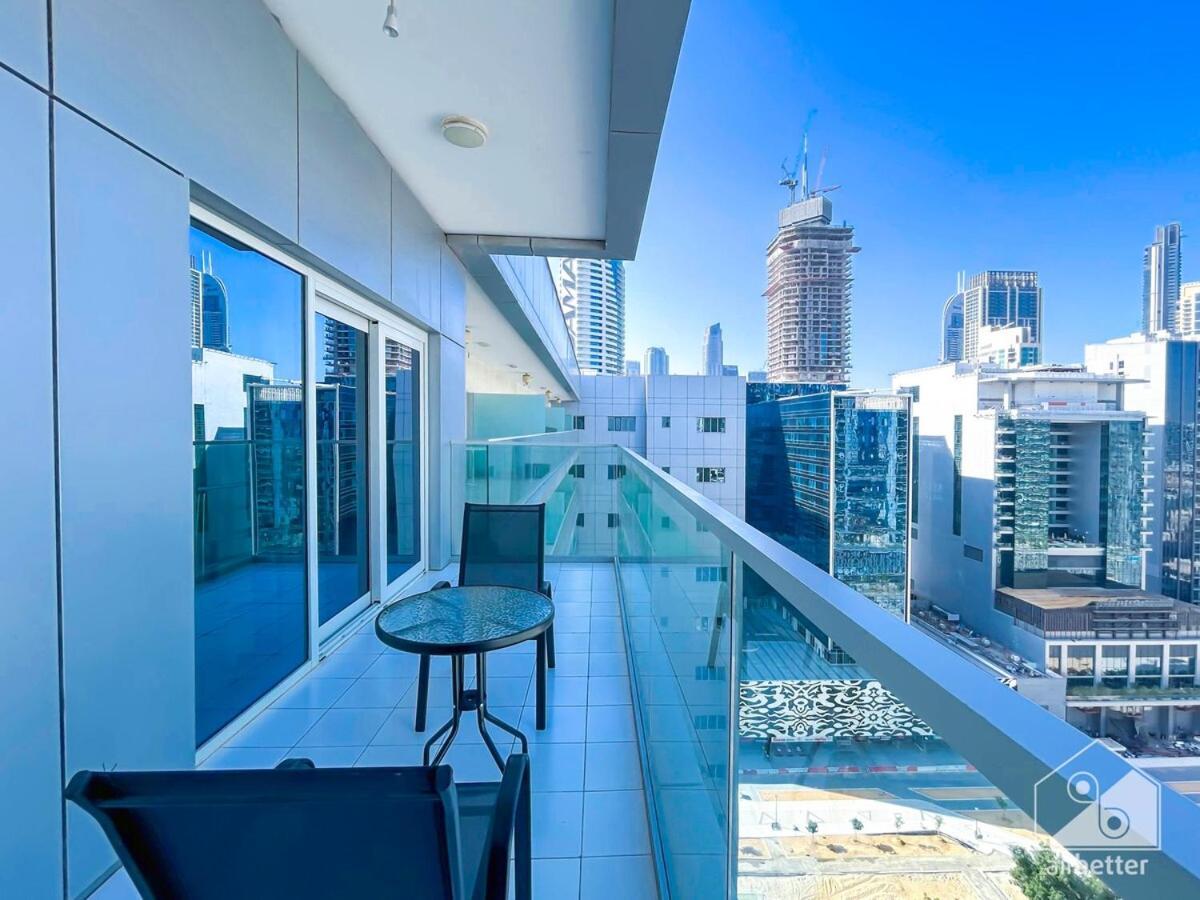 Luxury At Damac Majestine With Balcony & Views Apartment Dubai