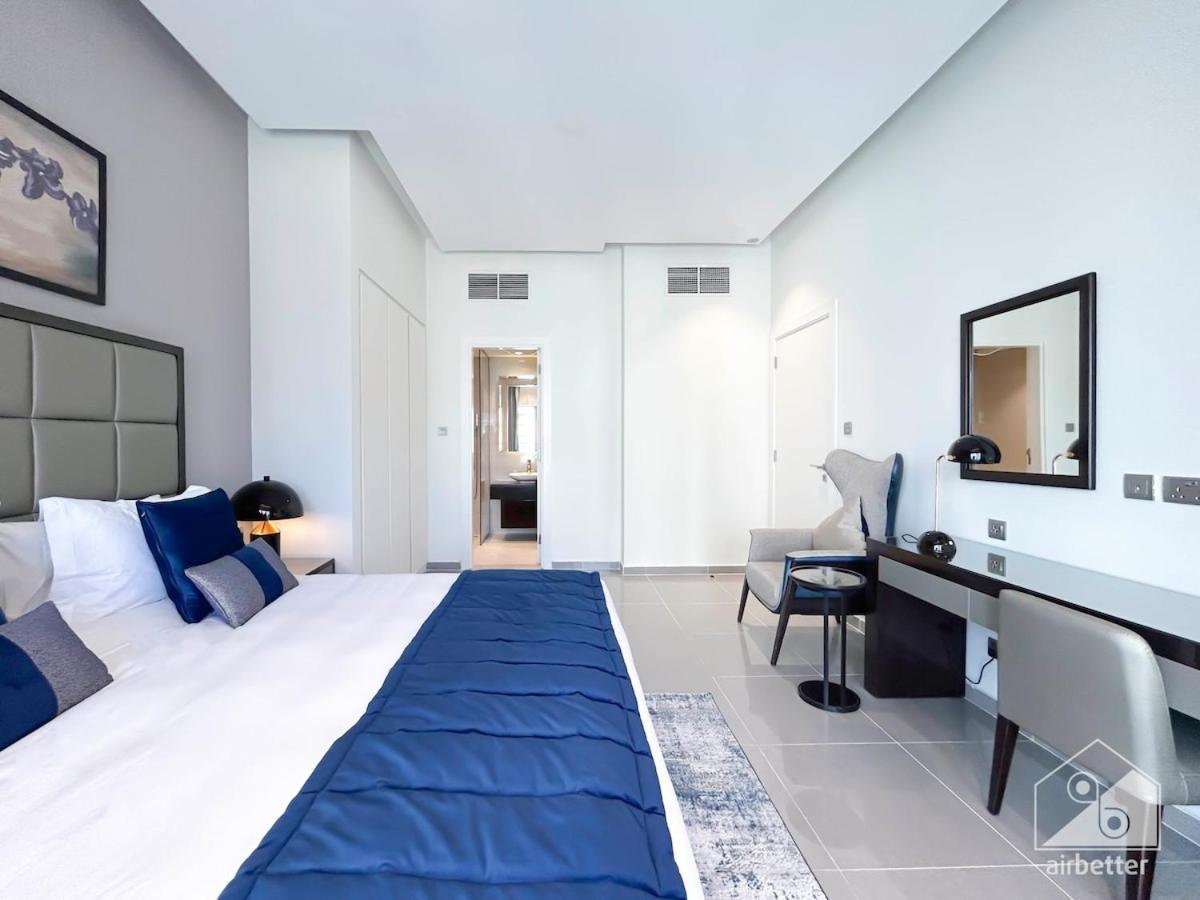 Luxury At Damac Majestine With Balcony & Views Apartment *