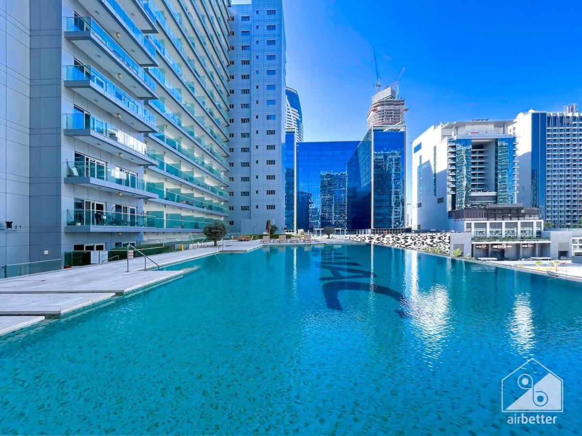 Luxury At Damac Majestine With Balcony & Views Apartment Dubai