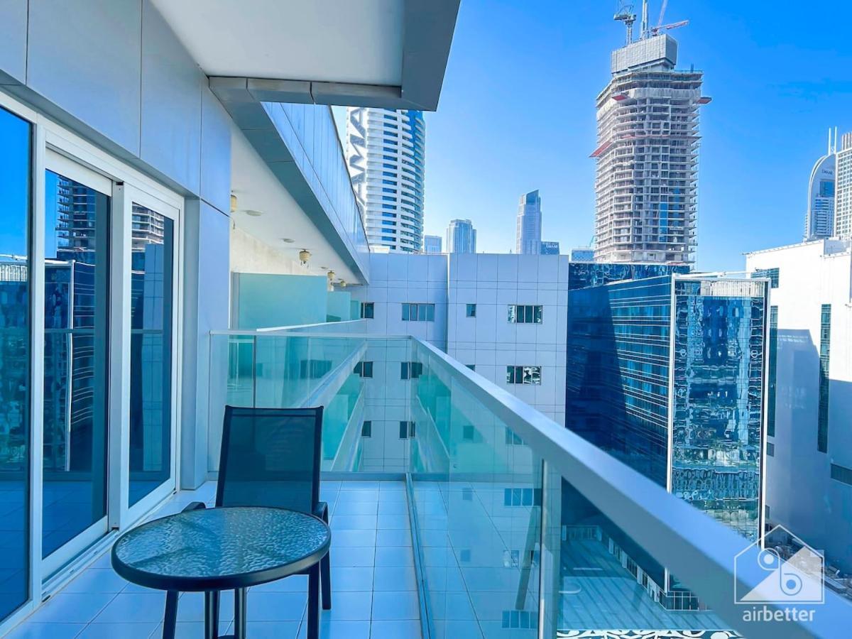 Apartment Luxury At Damac Majestine With Balcony & Views Dubai