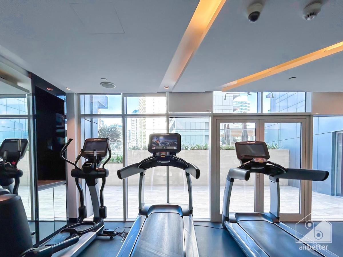 Apartment Luxury At Damac Majestine With Balcony & Views *