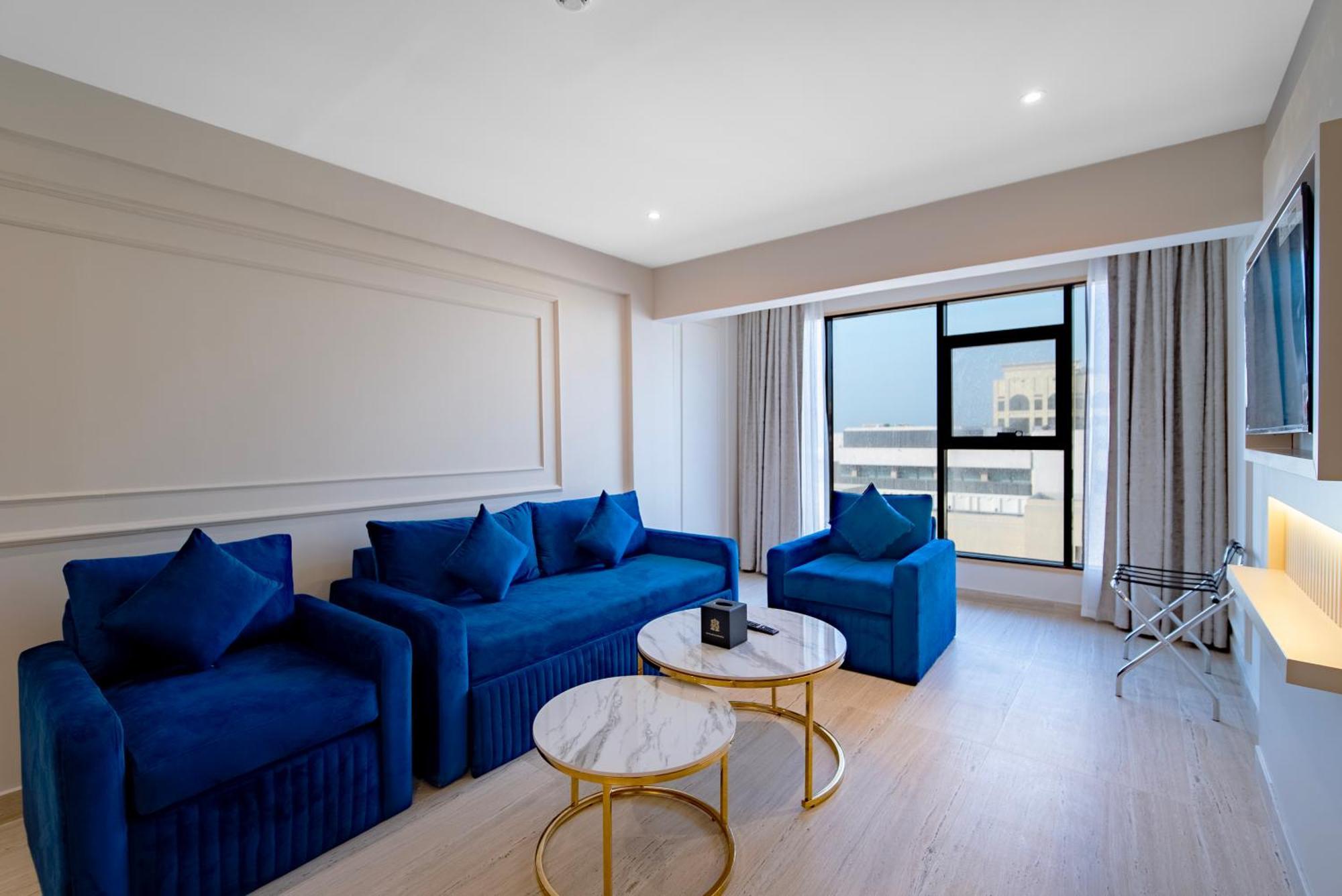 Grand Ambassador Hotel 3*