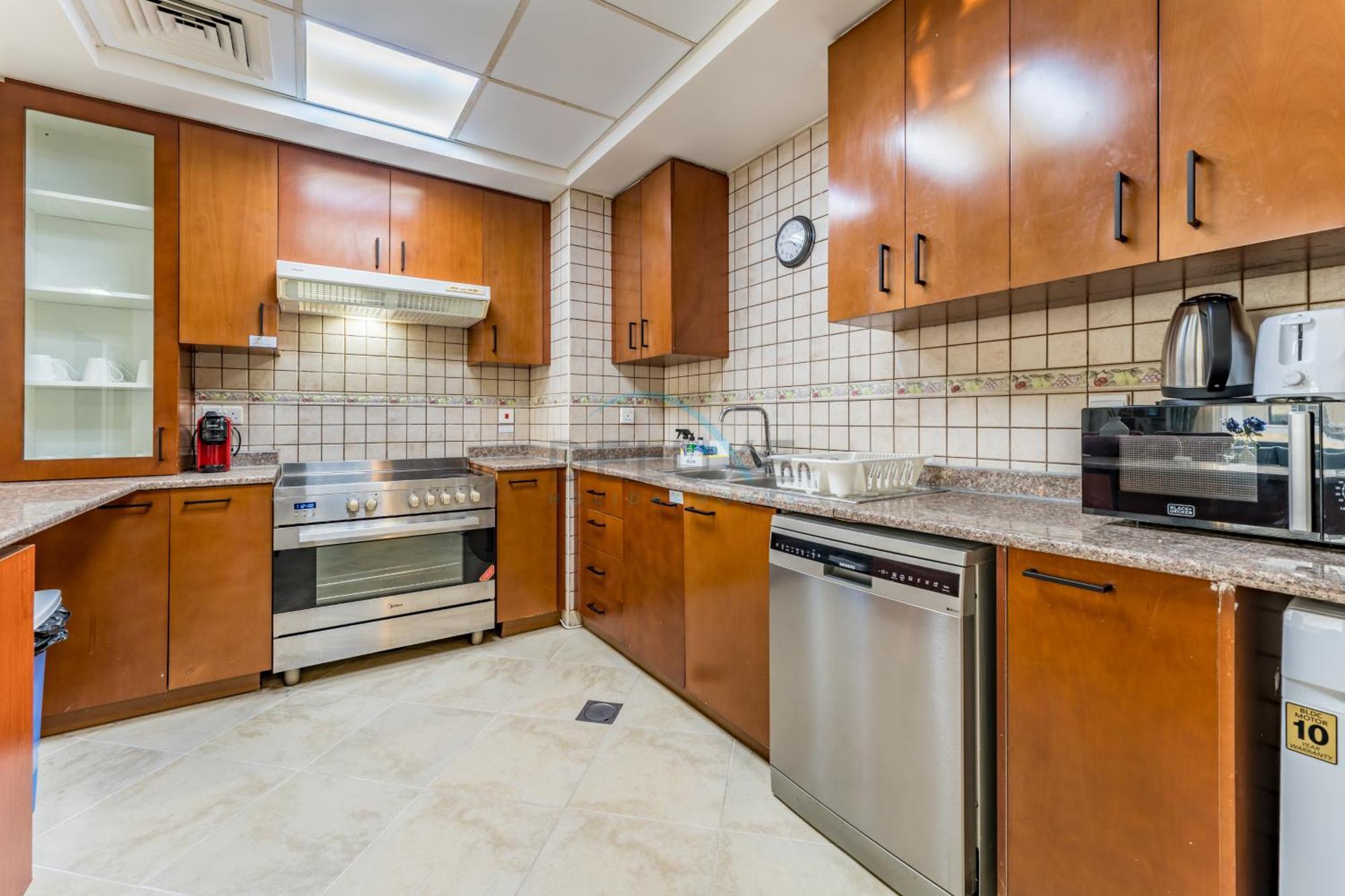 Community View 2br With Private Balcony Near Golf Club, Sherlock House 2, Motor By Deluxe Homes Dubai