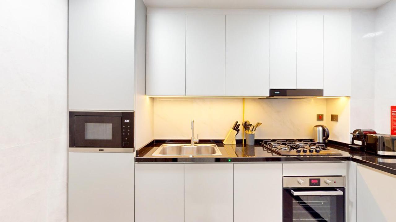 Uni Estate - Airy One Bedroom * Dubai