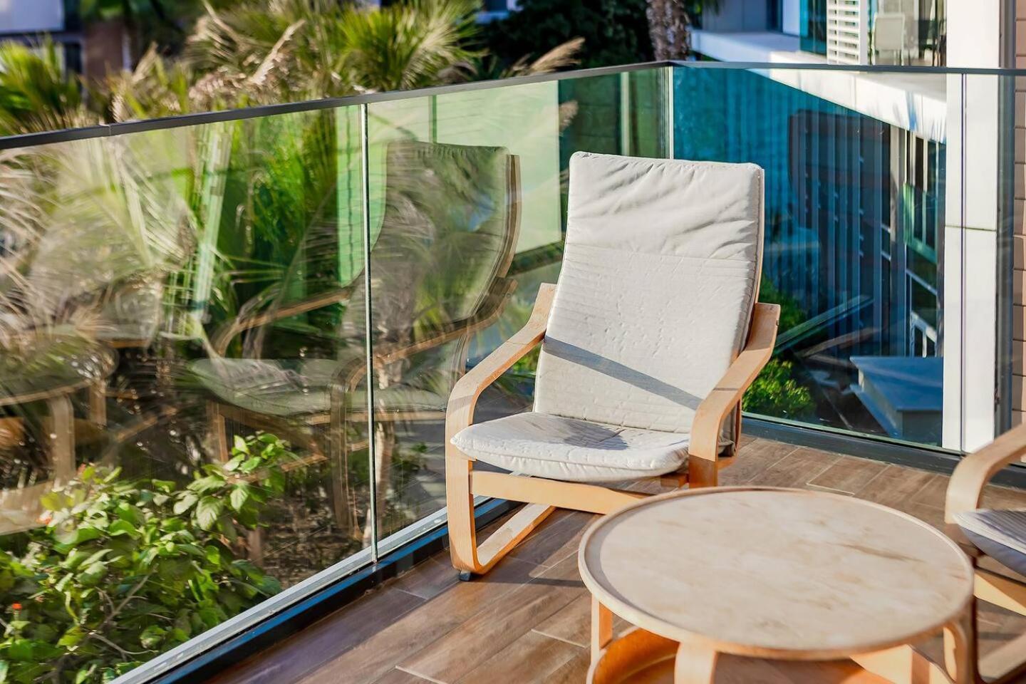 Bluewaters Sea View 2br Pool & Gym & Beachfront Daire