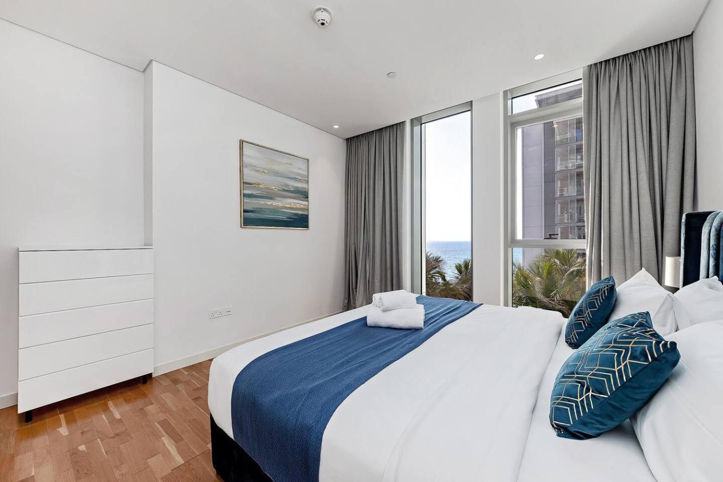Bluewaters Sea View 2br Pool & Gym & Beachfront Daire