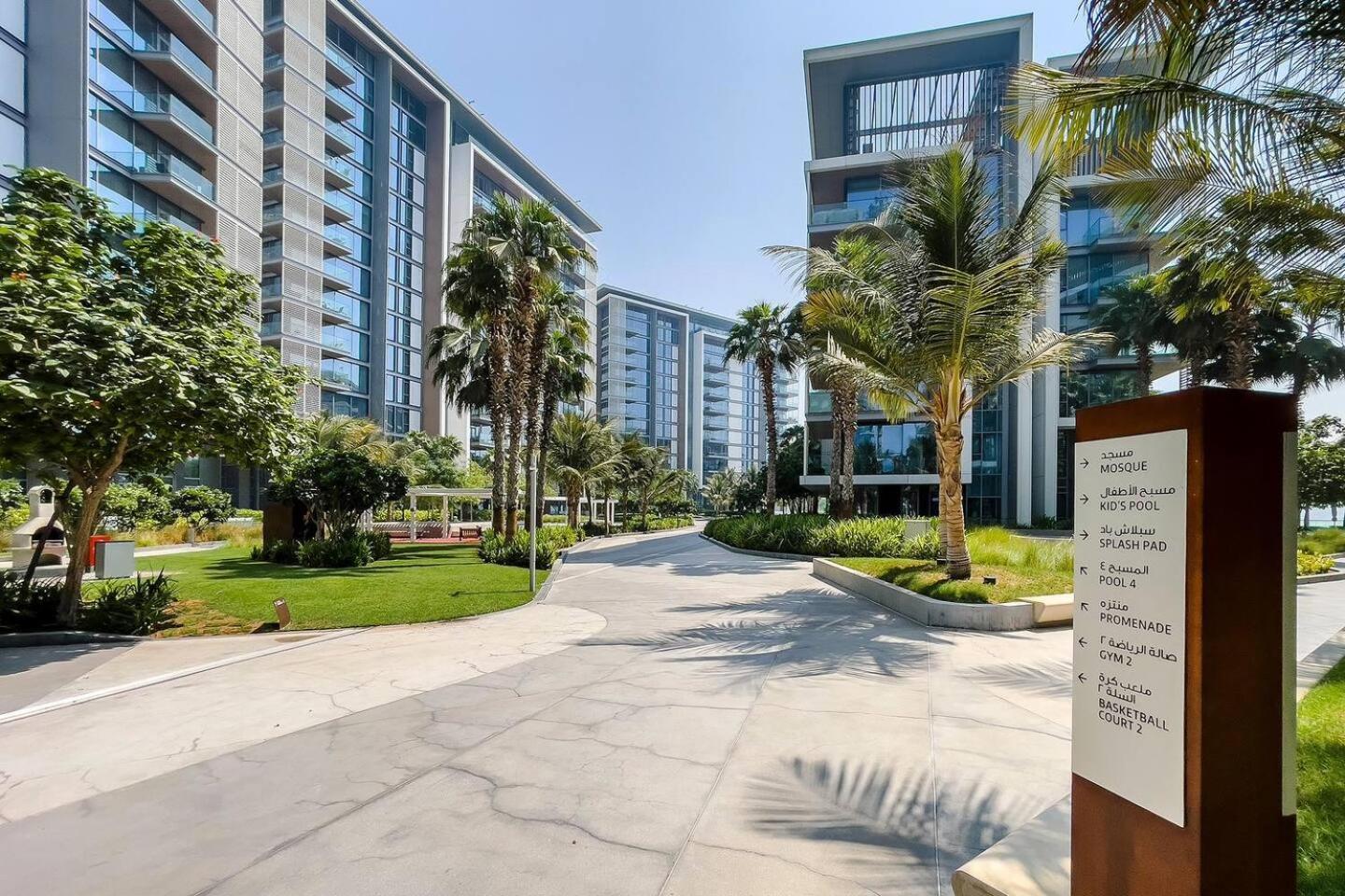 Daire Bluewaters Sea View 2br Pool & Gym & Beachfront