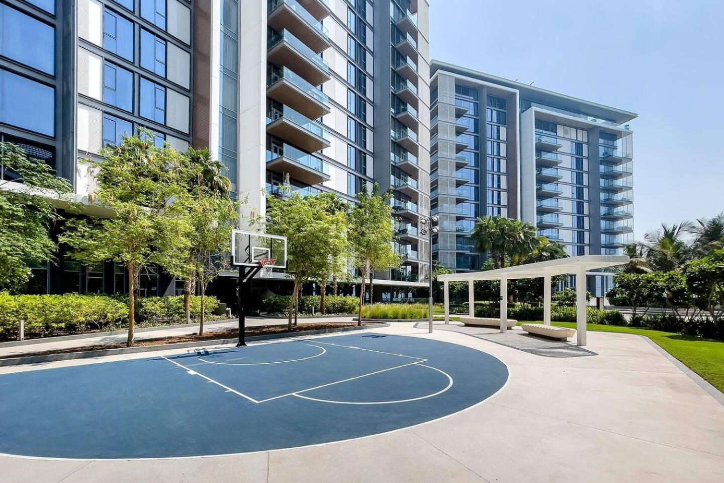 Daire Bluewaters Sea View 2br Pool & Gym & Beachfront *