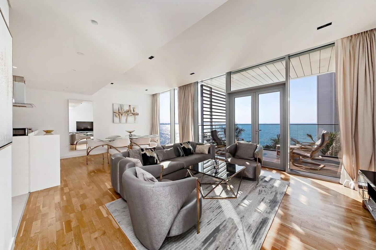 Daire Bluewaters Sea View 2br Pool & Gym & Beachfront Dubai
