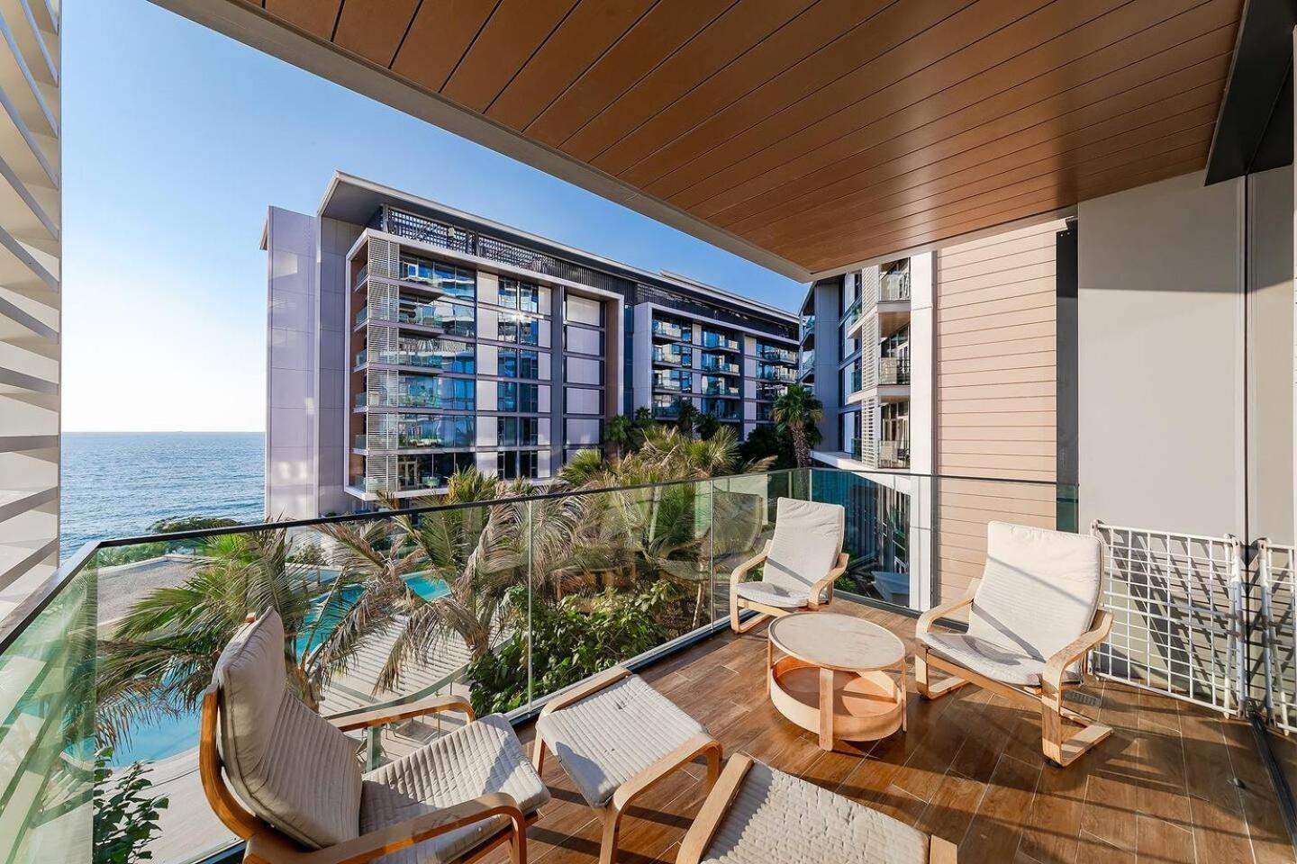 Bluewaters Sea View 2br Pool & Gym & Beachfront Daire Dubai