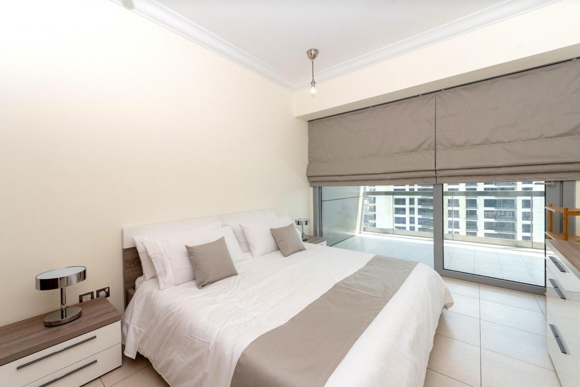 Apartment Lovely 1 Bedroom Apartment, Near Mall & Burj Khalifa, Downtown *