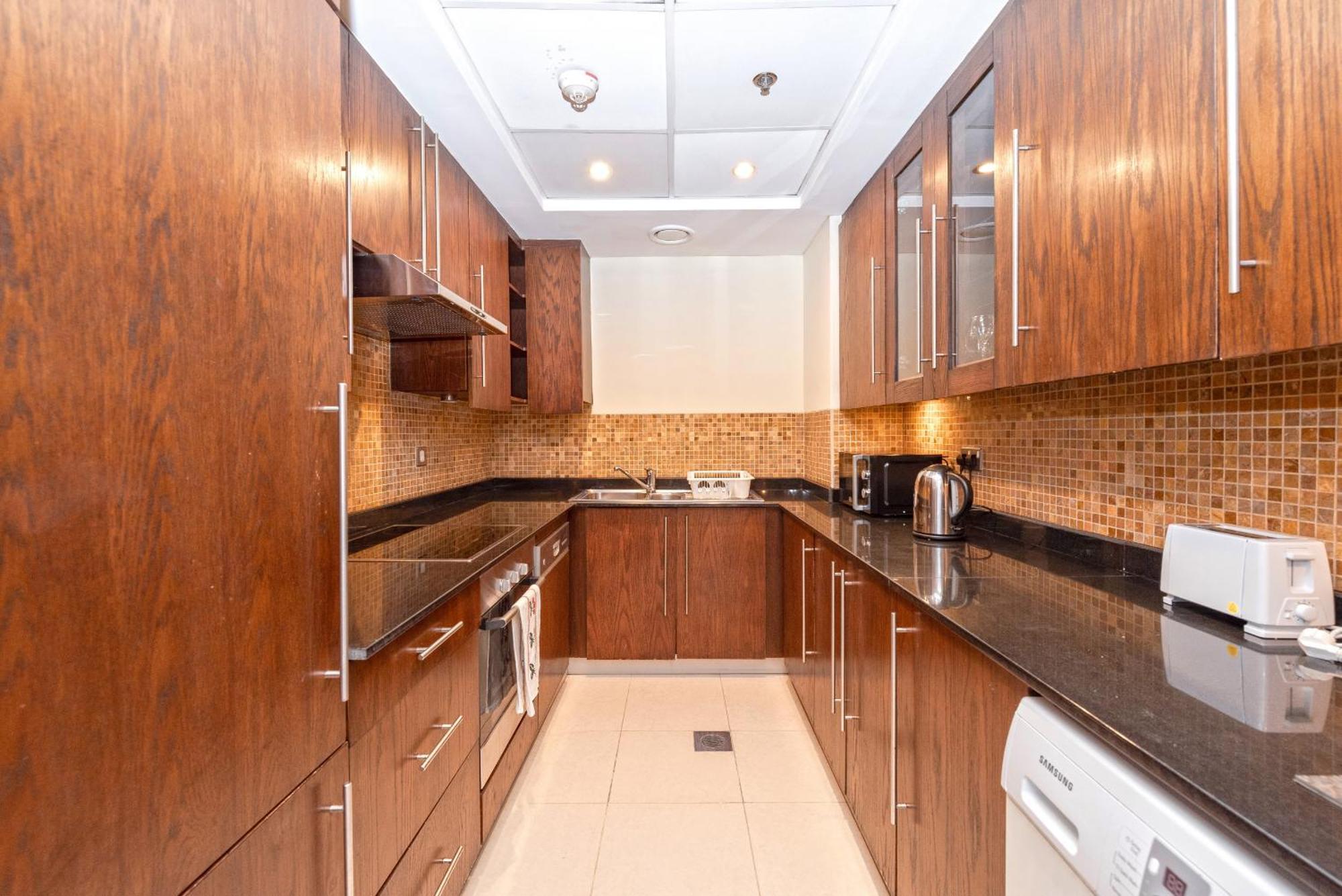 Lovely 1 Bedroom Apartment, Near Mall & Burj Khalifa, Downtown * Dubai