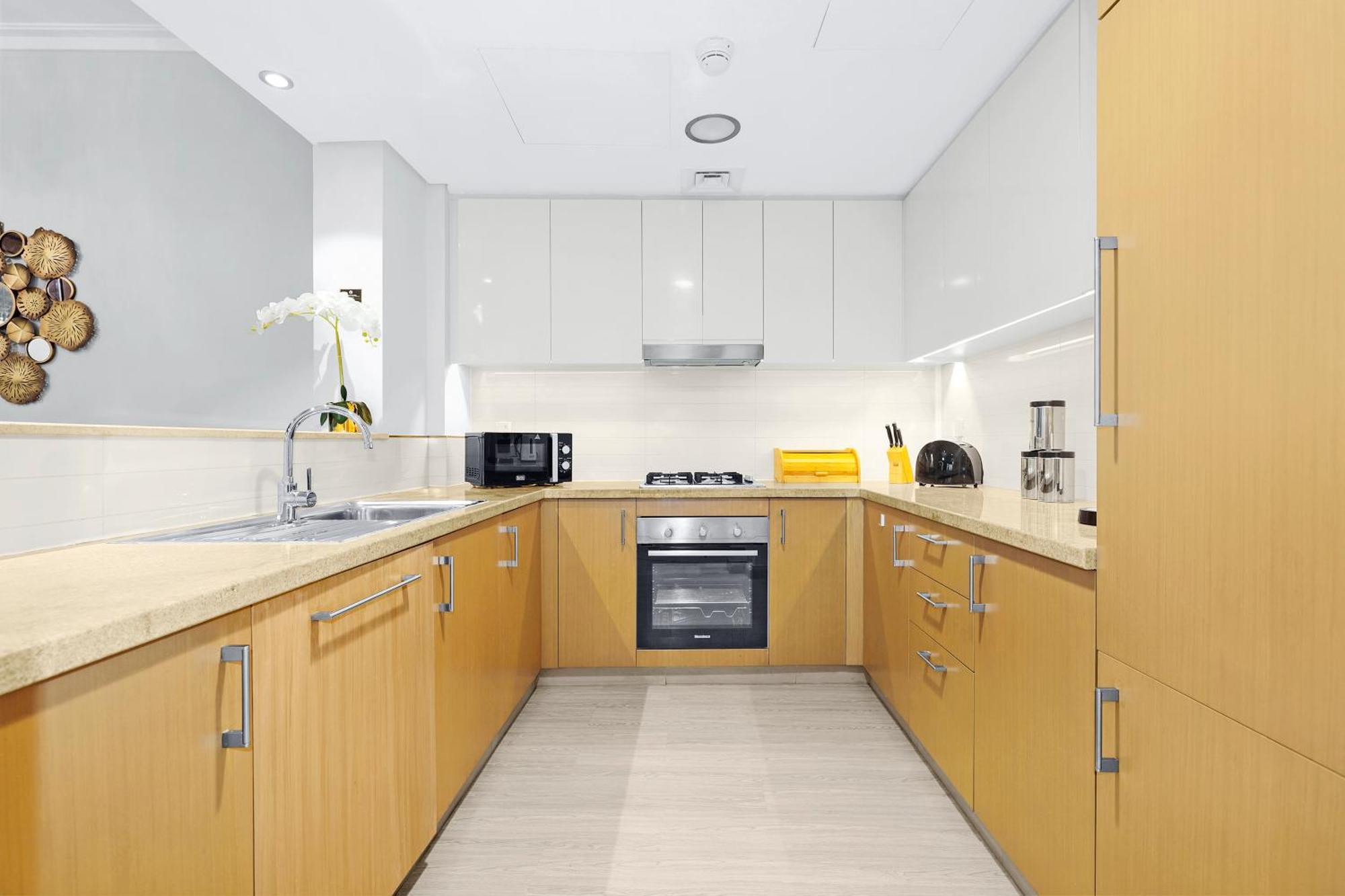 Apartment First Class 1br With Skyline View