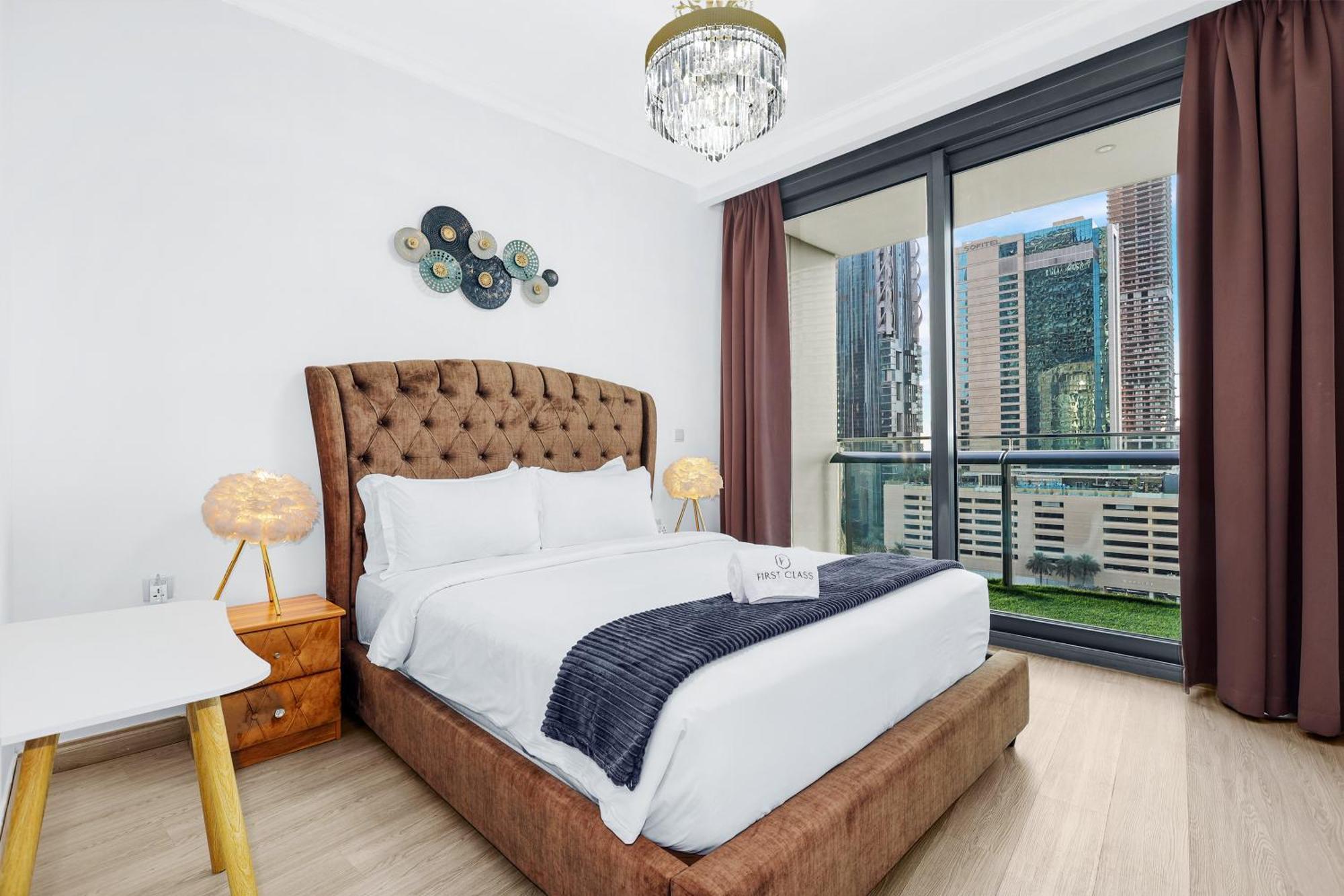 First Class 1br With Skyline View * Dubai