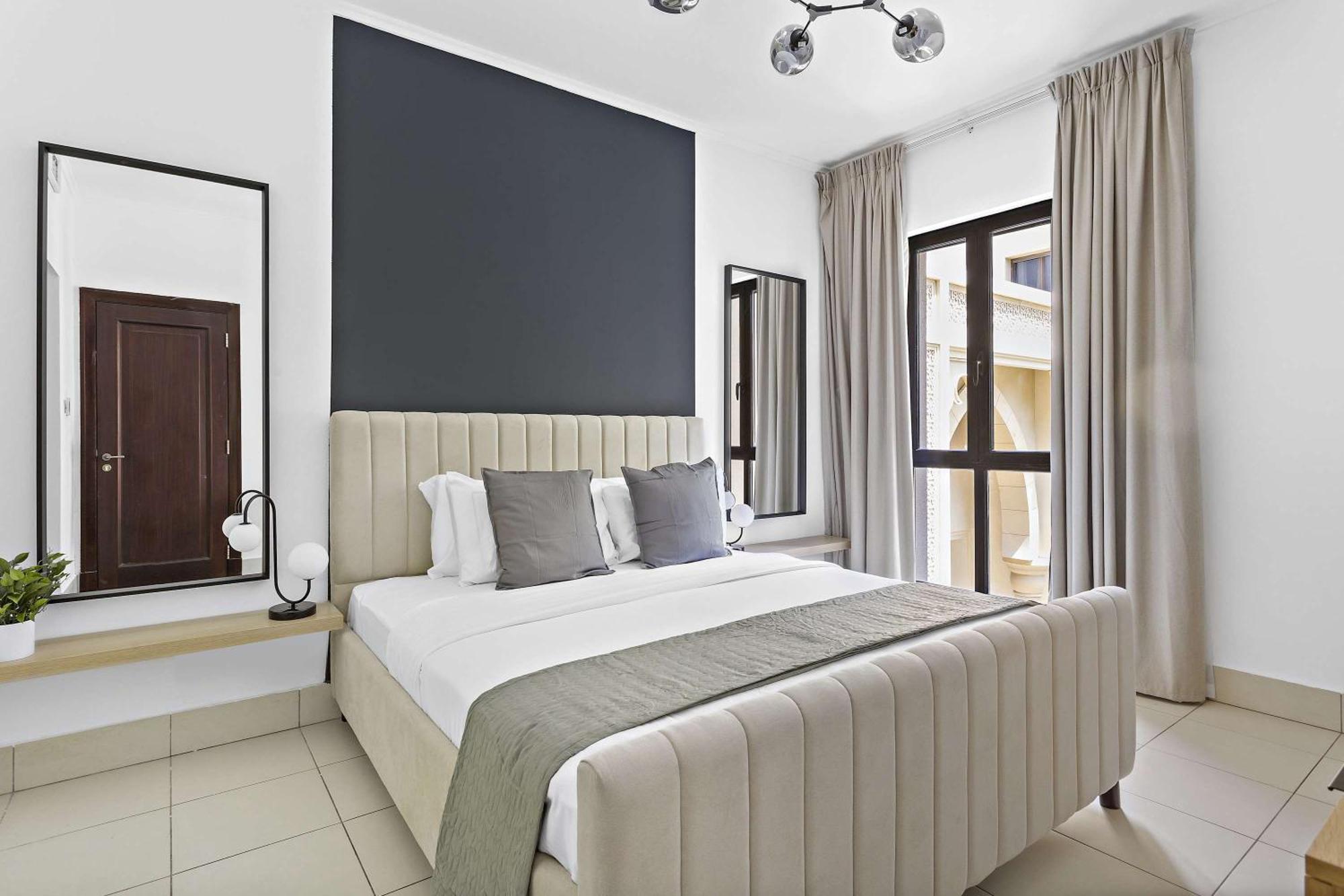 Silkhaus Downtown Old Town 1bdr *
