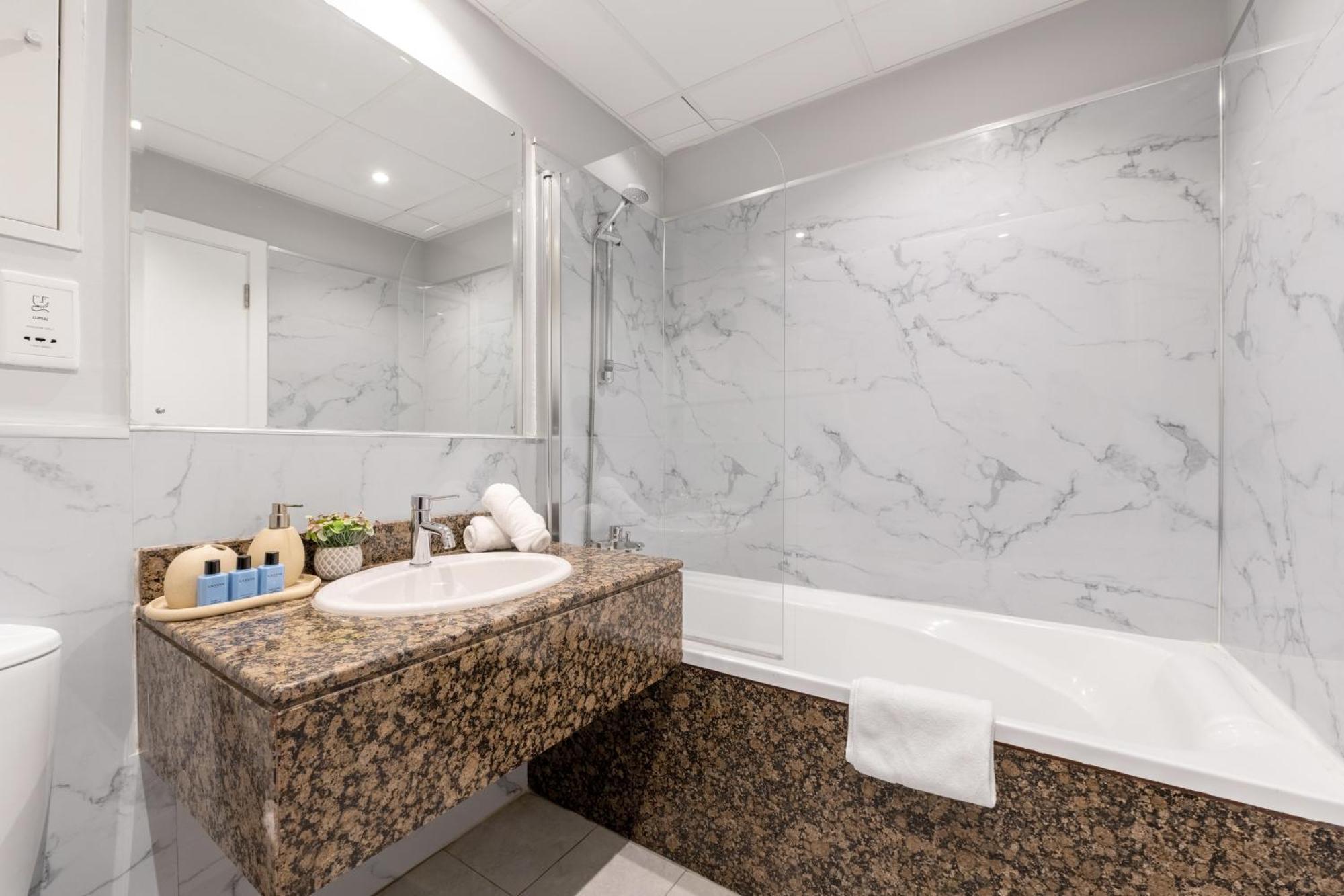Luxury Jbr - Full Sea View - Free 5* Access Apartamento Dubai