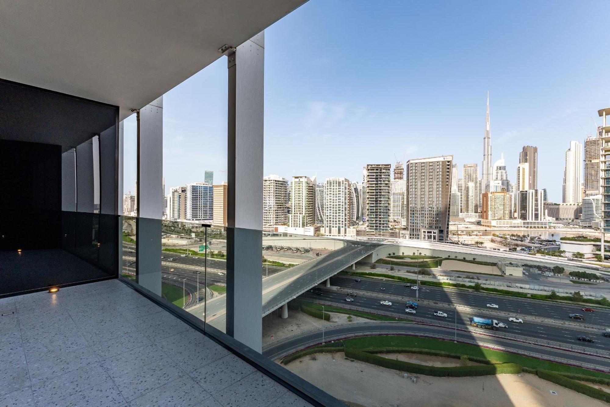 Upside Living, Burj Khalifa View, Business Bay - Mint * Dubai