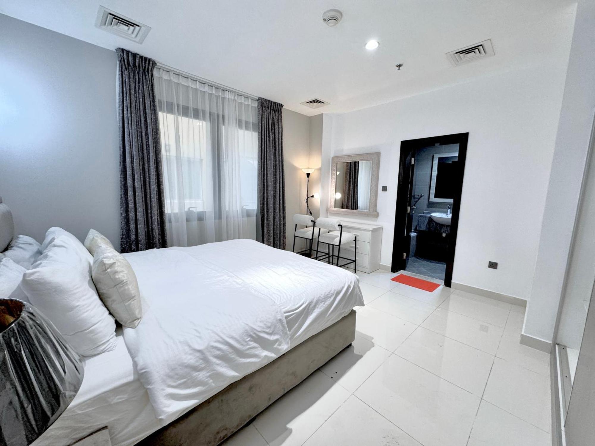 Al Manara Classic Maison Apartment Dubai