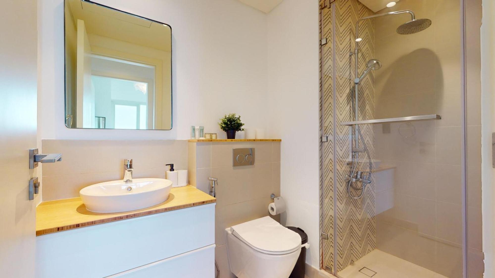 Cozy And Modern 1br In Hills *