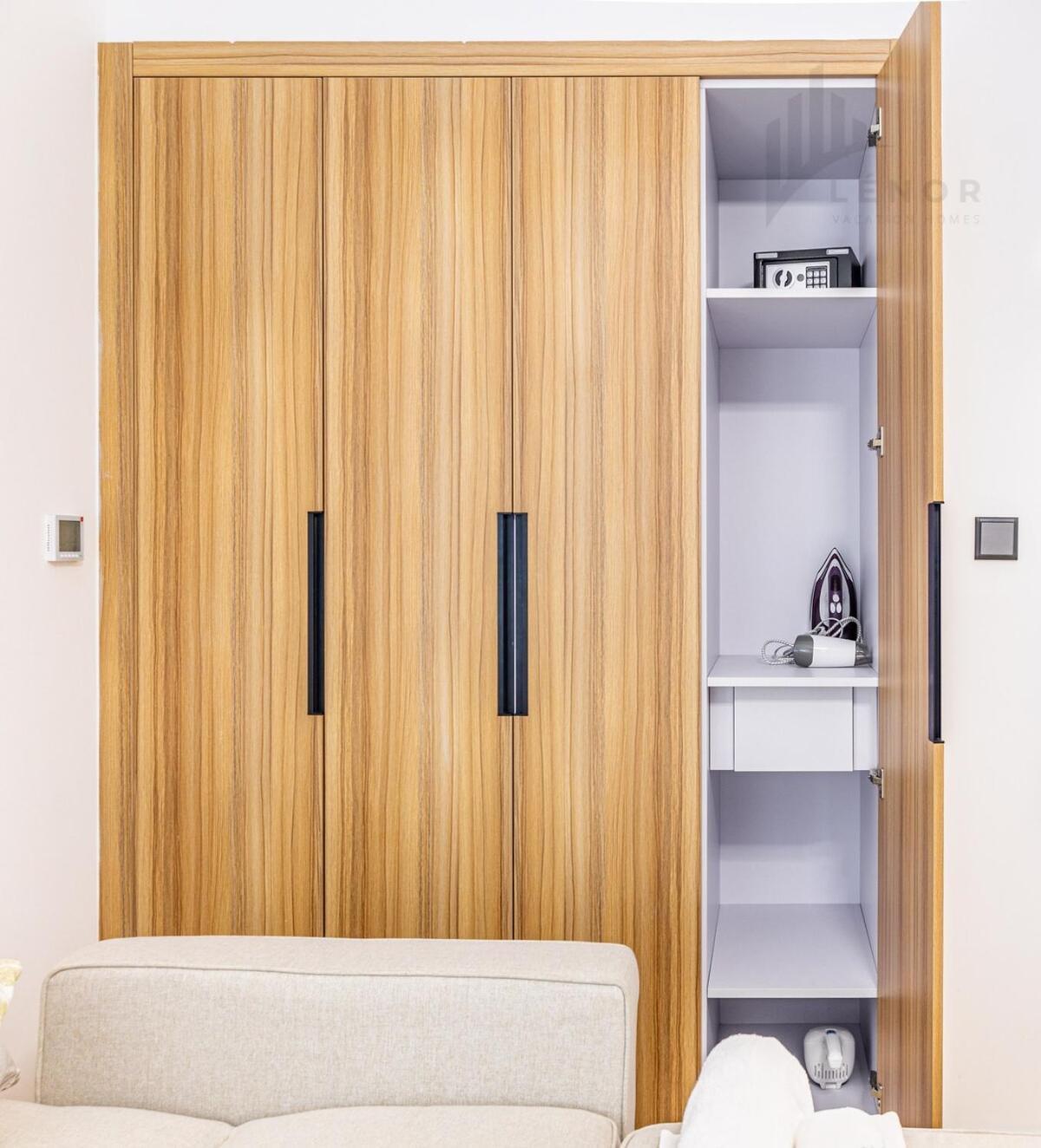 Apartment Chic Living Jvc
